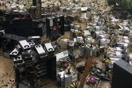 比特币矿场大面积瘫痪！接连暴雨让2.5万矿主回到解放前！