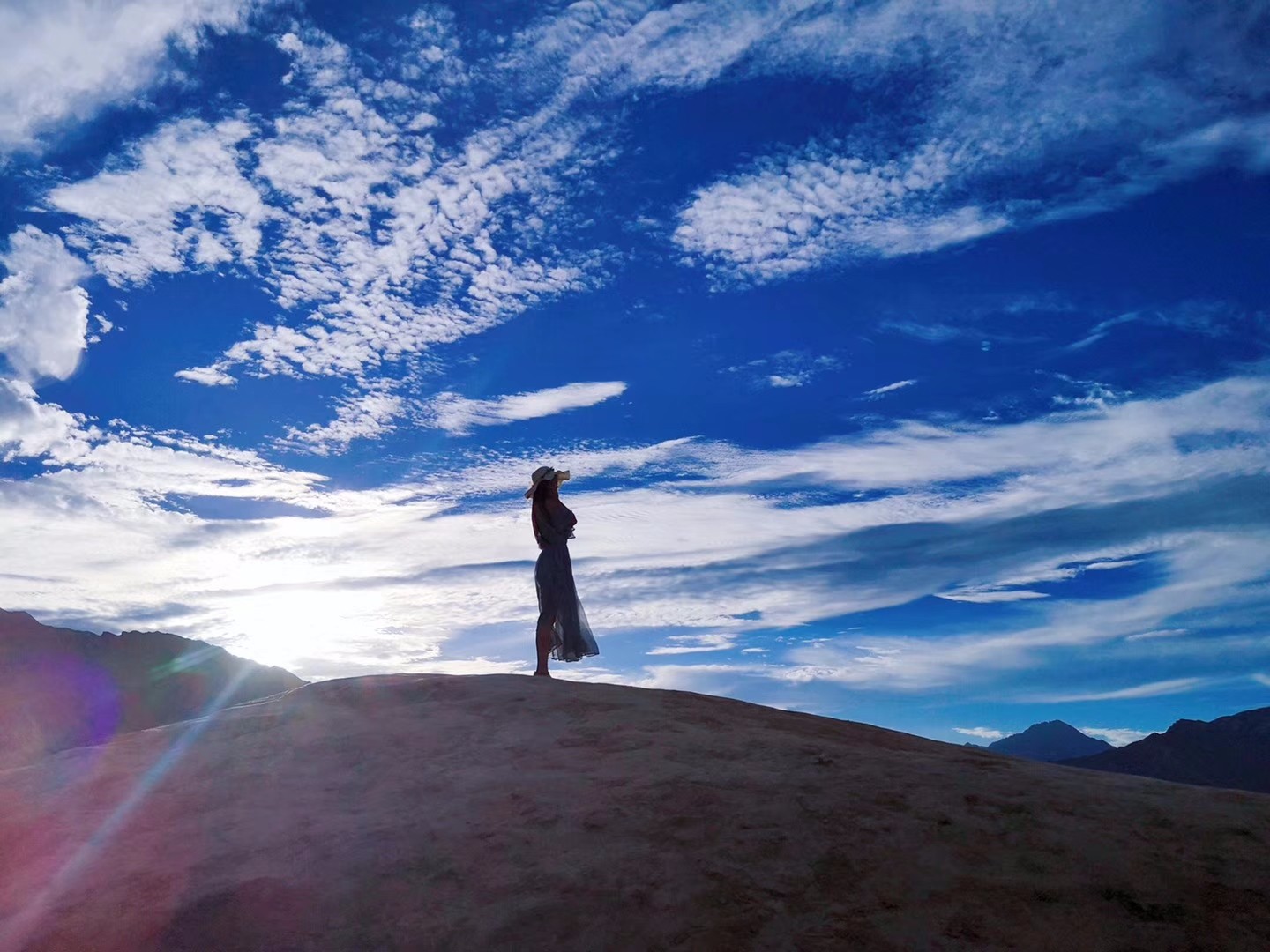 赵世平的诗歌：天地之间有我真情