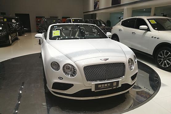 拥有一台保时捷跑车与拥有一台宾利跑车最大的不同是什么？