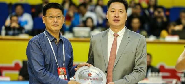 2017~2018赛季CBA各奖项公布,一城市独揽六