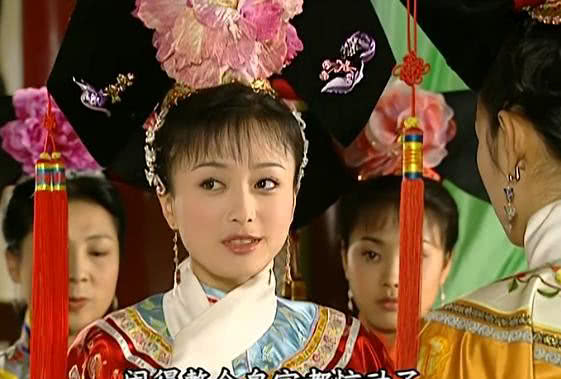 还珠格格:知画抱着绵亿哭着追马车,小燕子的一