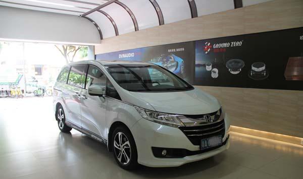 本田奥德赛汽车隔音改装，安博士黑玉双层四轮隔音