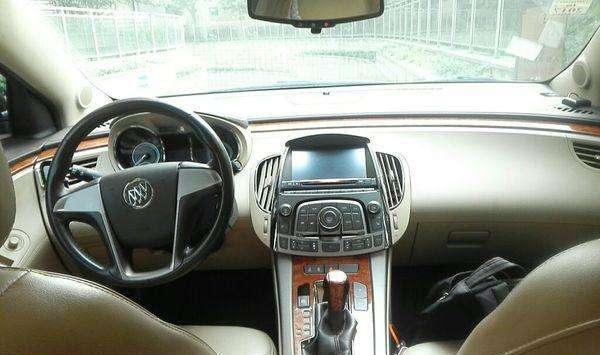 落地价25万, 现在只需11万, 没开多久掉价14万, 车主纳闷不已