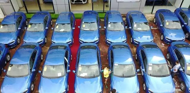 “共享宝马”背后是赵本山弟子宋小宝 宝马辟谣：不是官方行为