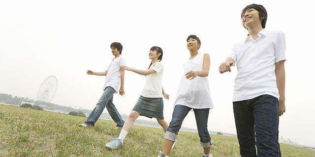 脖子酸痛和僵硬 当心患上颈椎病 3个习惯快速