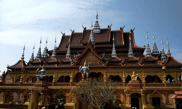 西双版纳之行: 傣族的信仰变迁, 从万物有灵到佛