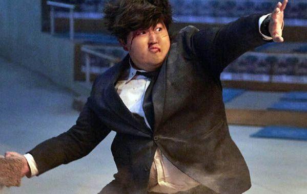 是抄袭还是恶搞?胖子行动队照搬王牌特工镜头引争议