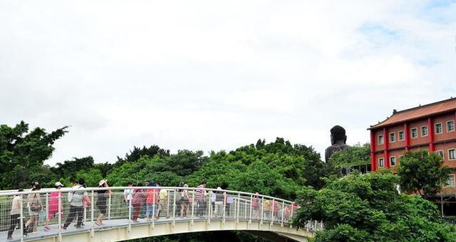 台湾省最穷的六个县,每个县的人均收入都超越