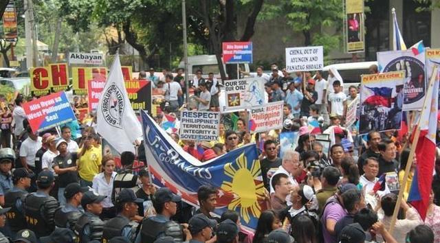 驻外使馆发出紧急通告:华人危险!这些国家不能