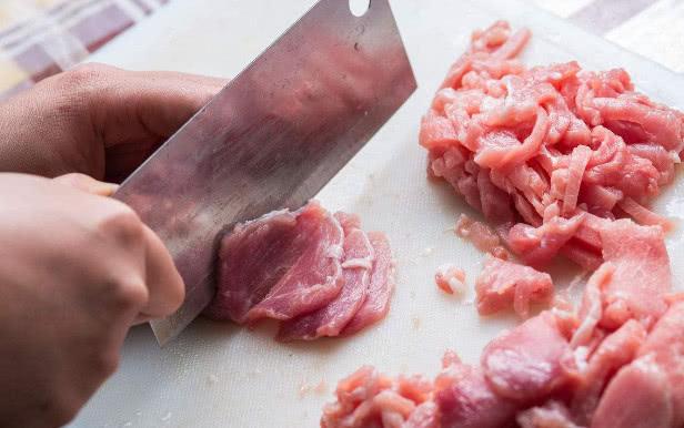 肉要怎么切切肉小窍门保证切出来的肉鲜嫩不塞牙