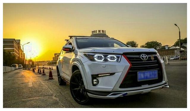 车主嫌弃汉兰达长得不够帅，4万整容后引来围观