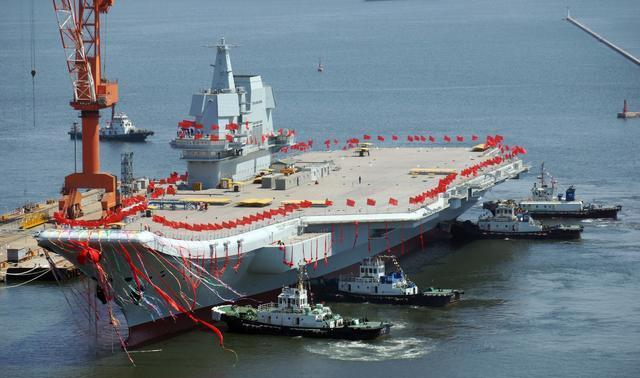 直观了解辽宁舰航母与美核动力航母的差距看完