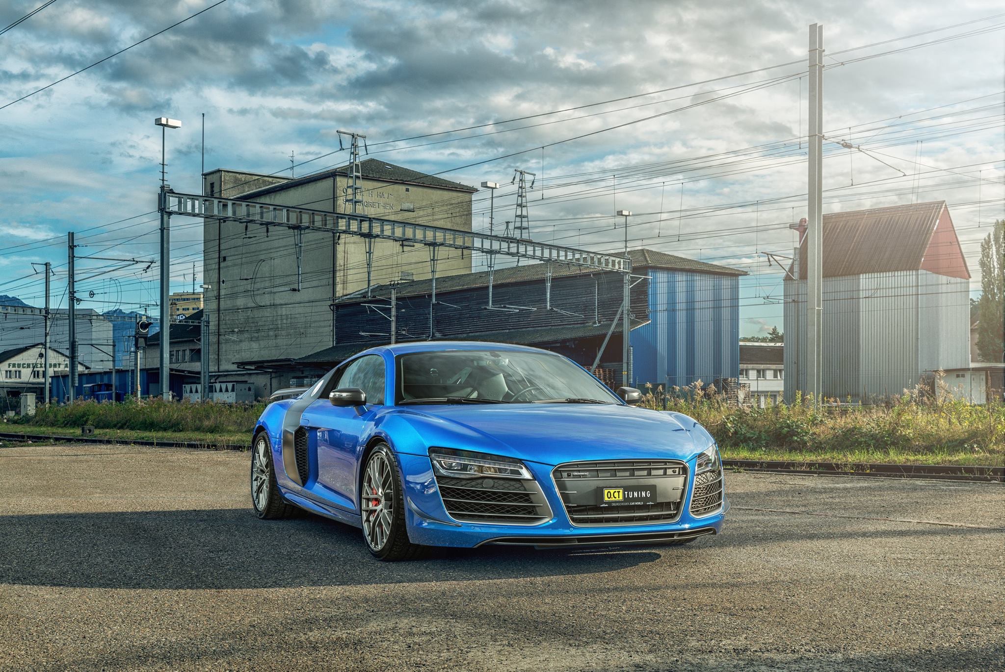 奥迪 R8 LMS V10 725匹 /  710 Nm