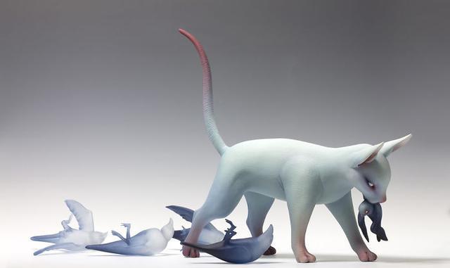 “令人不安的美丽” 日本雕塑家手中的奇异生物｜艺术捕梦