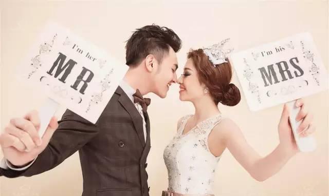 拍婚纱照做什么指甲好看?不仅可以增添魅力,又