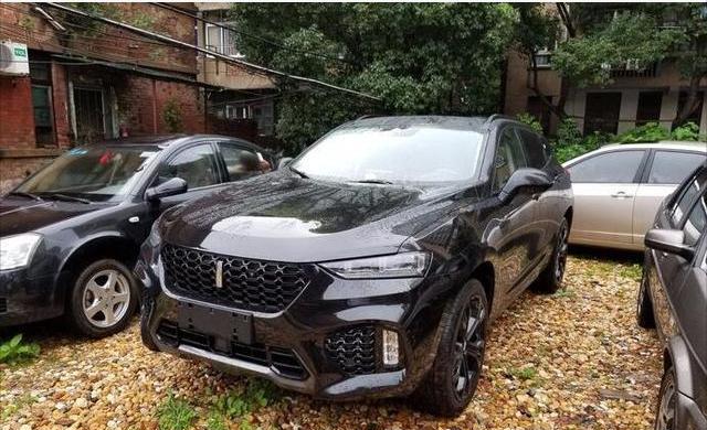 河南首台VV7S黑色顶配, VV7油耗门丝毫不影响车主提车心情!