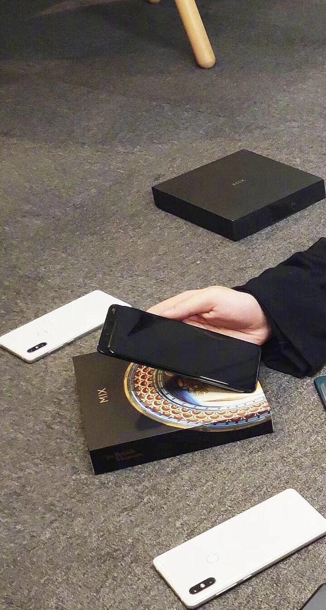 雷军:不光是滑盖全面屏 小米MIX3配10G内存支