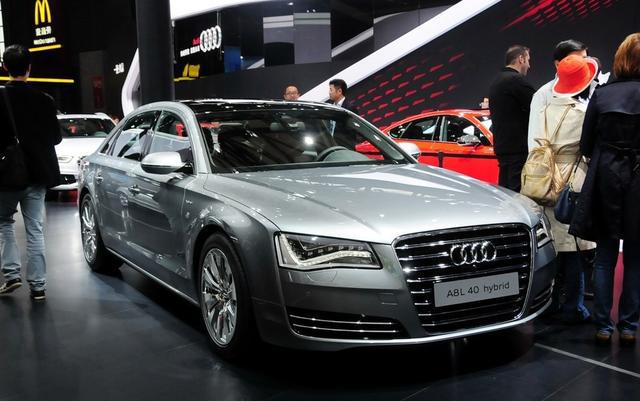 土豪也要适应它 争议最大的4款小排量百万级豪车