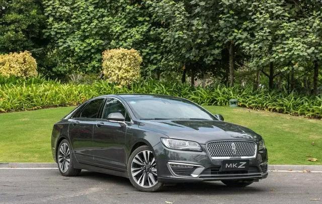 全新林肯28万起售，比起满大街的BBA车型，还是很特别的