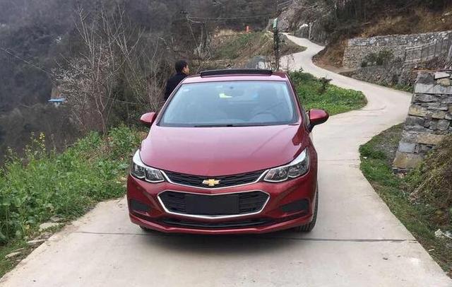 车友弃五菱提科鲁兹，低油耗让车友爱不释手，但他却说这车不地道