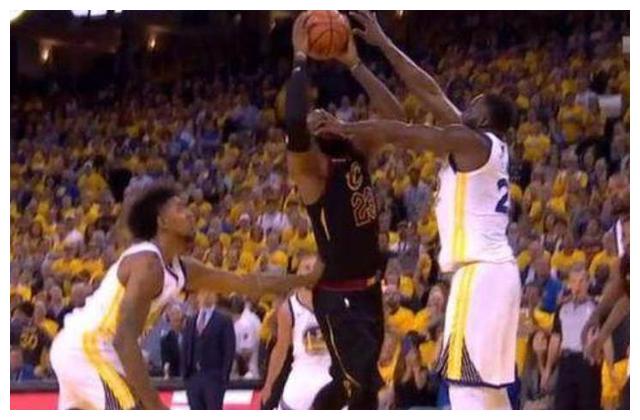 NBA:詹姆斯眼伤无法恢复,格林成罪魁祸首,勇士