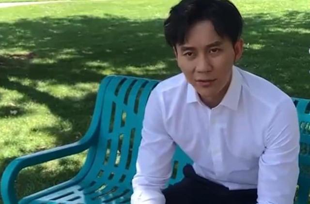 冯小刚在美国亮相!与复联英雄合照,脸比白人还