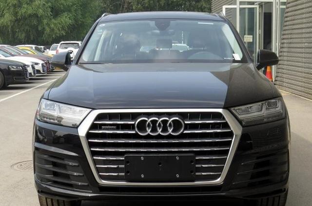 70万看上奥迪Q7，结果后座又短又硬，那奔驰宝马能买吗？