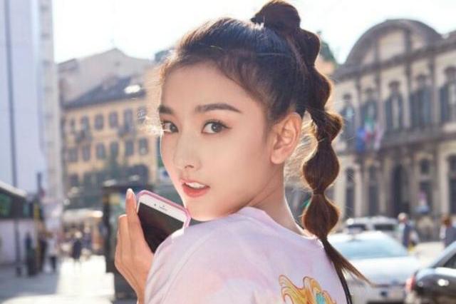 宋祖儿五官比杨颖长的精致网友奇怪一组为啥不