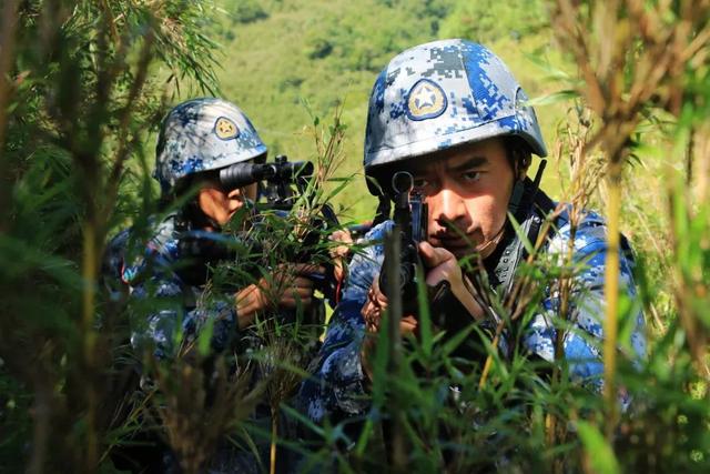 “雷神”突击队队长史建强:一息尚存,战斗不息!