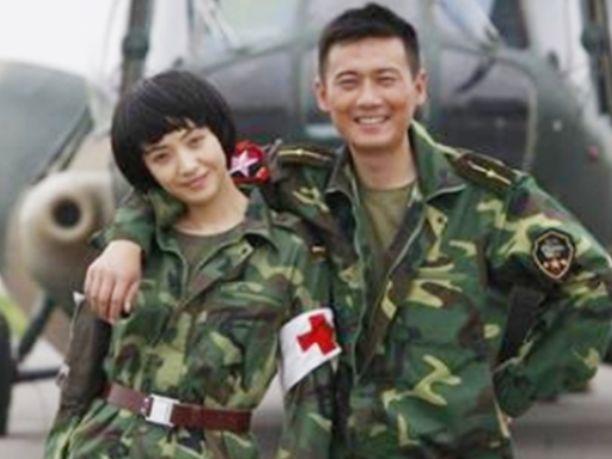 《特种兵之火凤凰》5年后,程愫离婚,万茜走红