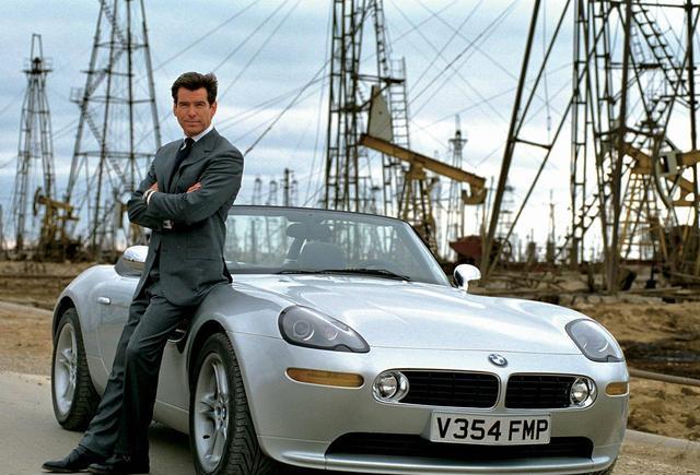 你以为007开的都是英国车? 德系美系到丰田都是邦德座驾