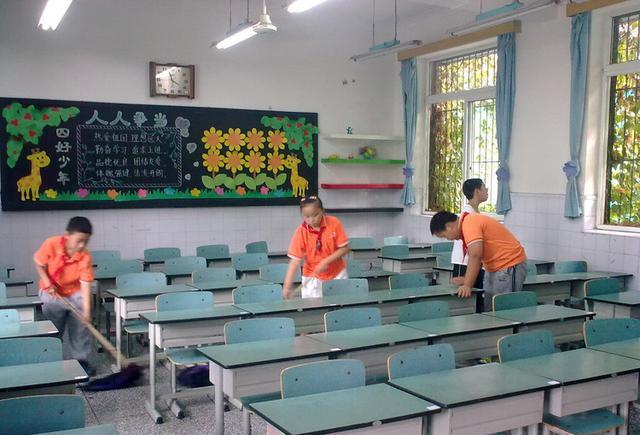 学校让家长去学校打扫卫生,合理吗?