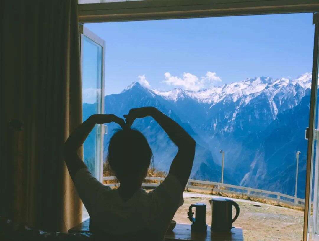 浮云牧场位于四川阿坝州理县通化乡西山村,它