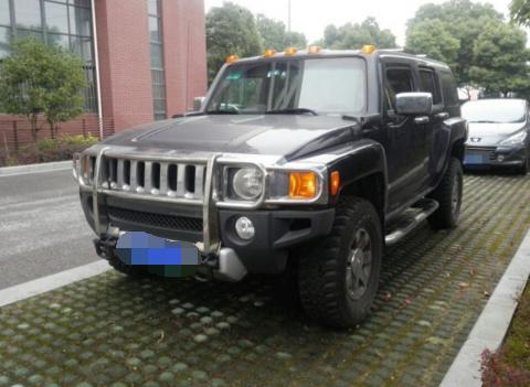 小伙花15万从浙江买辆悍马H3，开了一周急着将车退了回去