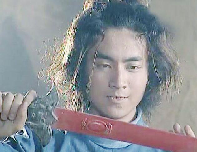 古天乐剧中五把兵器, 《风云3》中这把浑身赤红色