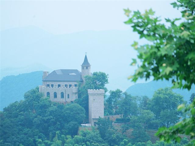 距离杭州60公里有个避暑胜地,南非人投资3个亿