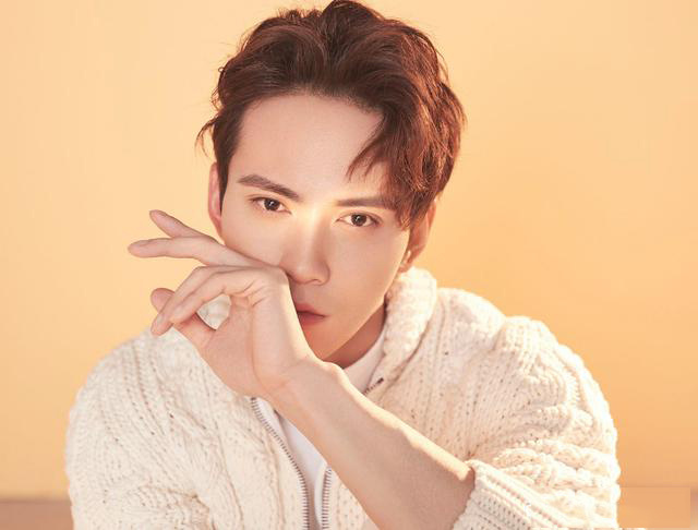 徐正溪个人酷帅照片,太撩人,你能撑到第几张