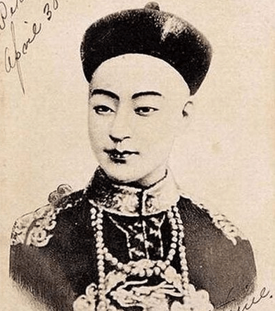 一生被慈禧掌控的光绪帝, 生前照片寥寥无几, 死后却拍了很多照片