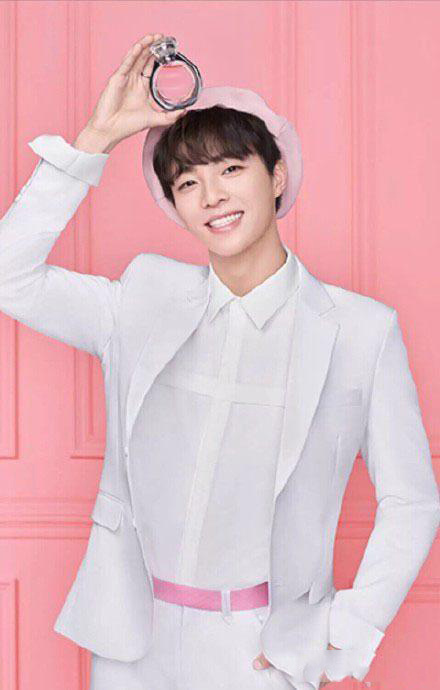 nine percent粉色照撩人,陈立农范丞丞谈恋爱的