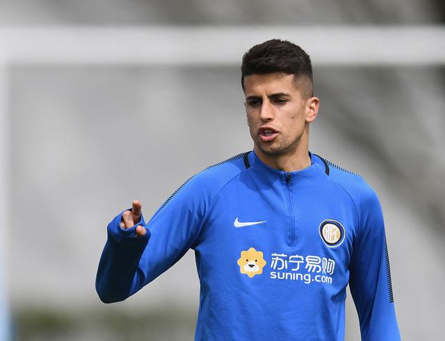 葡萄牙新星辈出,妖人扎堆!C罗笑开花:世界杯剑