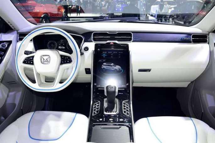 江铃纯电国产SUV，有望今年上市，内饰太亮眼了！