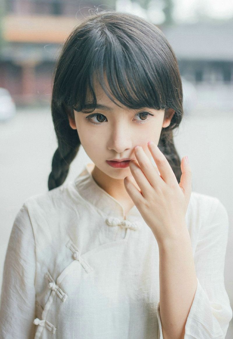 民国风清纯白皙美少女古建筑外复古唯美写真集