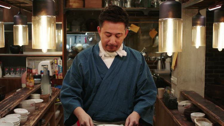 黄磊唱歌水平不输音乐诗人李健,为何却不唱了