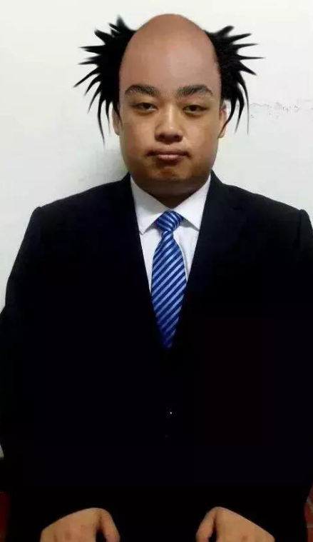 爆笑!这个社会上有个软件叫做p图,没有什么做