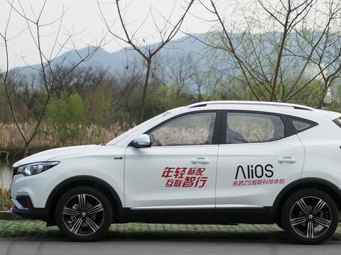 这款配LED大灯＋超牛娱乐系统的SUV凭什么获十万年轻人追捧？