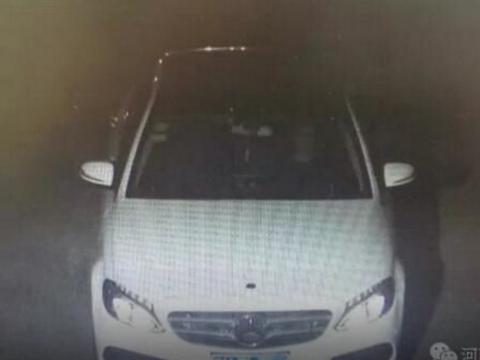 上演生死时速的奔驰，背后是否真的有隐情？