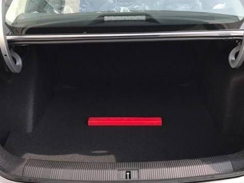 放弃了朗逸和博越，自信买了这车回来，老爸试驾完笑开了怀！