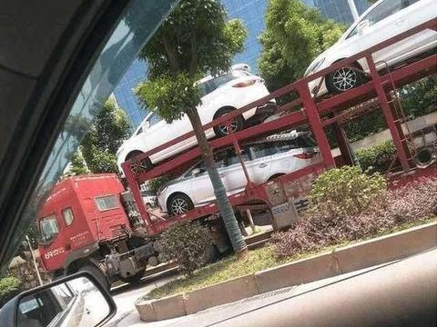 实拍参加比亚迪工厂大量比亚迪宋MPV，8万起售宝骏要头疼了？