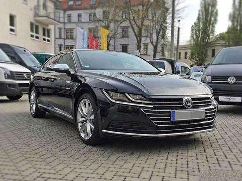 大众国产最美轿跑诞生，外观不输奔驰宝马，换个车标就涨价50万？