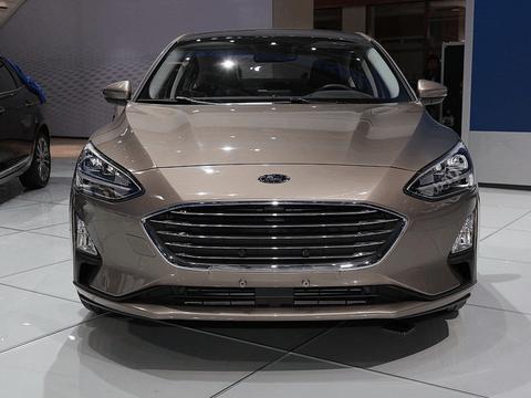 在它面前思域就是“土包子”, 搭8AT变速箱售11万, 还是马丁前脸